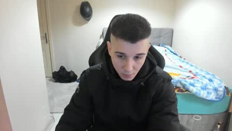 Snapshot of ulxer chatting on December 5, 8:33 pm hi im mike tyson -  online show from December 5, 8:33 pm