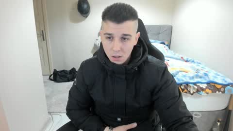 Snapshot of ulxer chatting on December 12, 8:10 pm hi im mike tyson -  online show from December 12, 8:10 pm