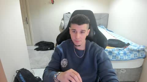 Snapshot of ulxer chatting on January 22, 6:52 pm hi im mike tyson -  online show from January 22, 6:52 pm