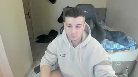 Snapshot of ulxer chatting on January 27, 10:27 pm hi im mike tyson -  online show from January 27, 10:27 pm