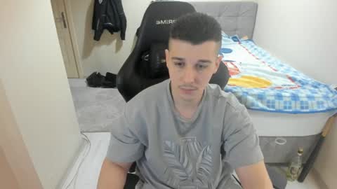 Snapshot of ulxer chatting on January 28, 6:07 pm hi im mike tyson -  online show from January 28, 6:07 pm