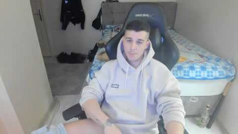 Snapshot of ulxer chatting on January 28, 9:08 pm hi im mike tyson -  online show from January 28, 9:08 pm