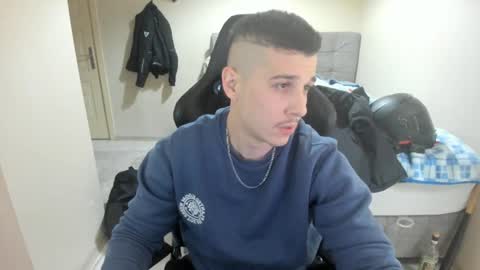 Snapshot of ulxer chatting on January 31, 9:05 pm hi im mike tyson -  online show from January 31, 9:05 pm