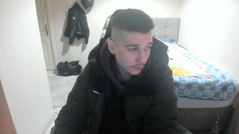 Snapshot of ulxer chatting on February 1, 8:16 pm hi im mike tyson -  online show from February 1, 8:16 pm