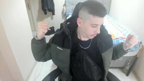 Snapshot of ulxer chatting on February 8, 7:38 pm hi im mike tyson -  online show from February 8, 7:38 pm