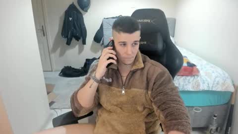 Snapshot of ulxer chatting on February 28, 11:45 pm hi im mike tyson -  online show from February 28, 11:45 pm