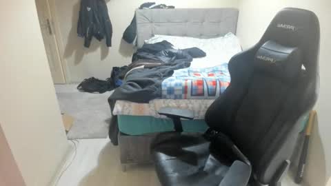 Snapshot of ulxer chatting on March 7, 11:16 pm hi im mike tyson -  online show from March 7, 11:16 pm