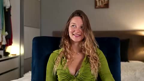 Snapshot of unbelievable__ chatting on September 26, 4:05 am Sasha online show from September 26, 4:05 am