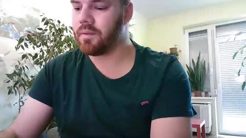 Snapshot of uncut_strong chatting on December 17, 12:22 pm Uncut Strong online show from December 17, 12:22 pm