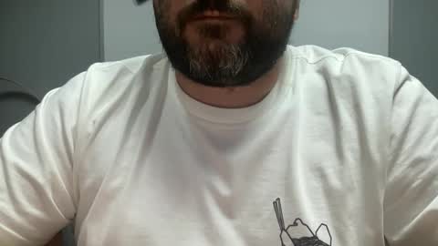 Snapshot of uncutdude321 chatting on September 23, 1:36 pm uncutdude321 online show from September 23, 1:36 pm