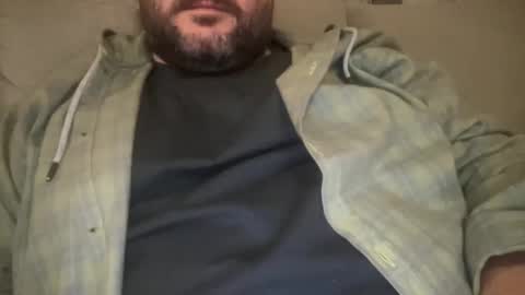 Snapshot of uncutdude321 chatting on November 22, 11:37 pm uncutdude321 online show from November 22, 11:37 pm