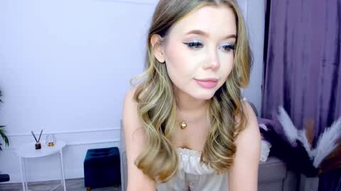 Alice online show from February 7, 10:52 pm