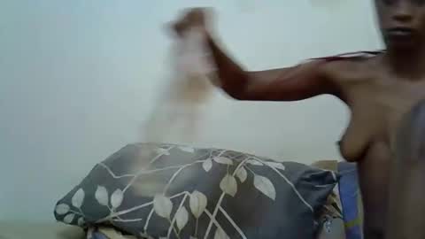 Snapshot of unholymercy chatting on December 21, 6:42 am mercy online show from December 21, 6:42 am