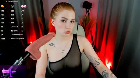 Snapshot of unicent chatting on February 20, 10:05 am Call me Mira thumbs up its make me happy online show from February 20, 10:05 am