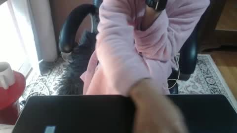 Snapshot of unlimitedloving chatting on October 6, 12:19 am unlimitedloving online show from October 6, 12:19 am