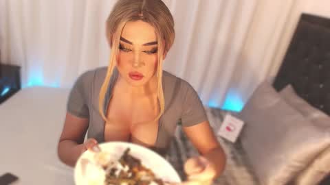 Snapshot of unloadedcumxxx chatting on September 28, 1:55 am Miss online show from September 28, 1:55 am