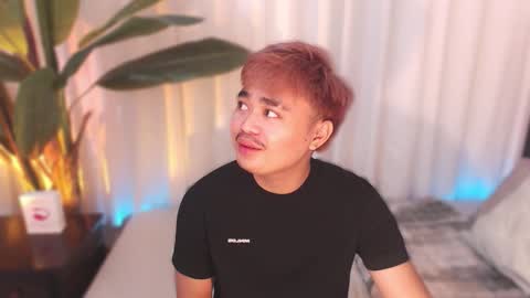 Snapshot of unloadedcumxxx chatting on September 29, 1:00 am Miss online show from September 29, 1:00 am