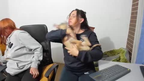 Kary and jhoa online show from March 7, 2:46 am