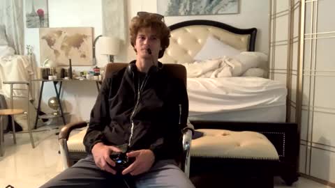 Stepbro online show from February 6, 10:53 pm