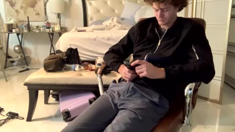 Stepbro online show from February 7, 8:44 am