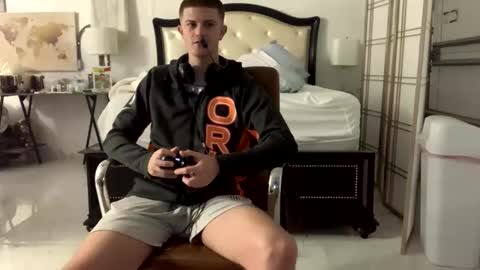 Stepbro online show from February 10, 8:00 pm