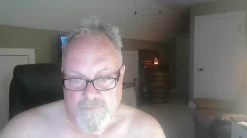 up2later online show from May 6, 4:41 am