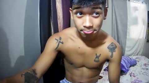 Snapshot of ur_asianpinoy chatting on September 17, 5:53 am ur_asianpinoy online show from September 17, 5:53 am