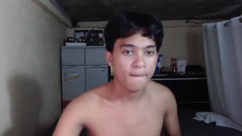 Snapshot of ur_asianversarap chatting on February 1, 12:59 pm asian versarap online show from February 1, 12:59 pm