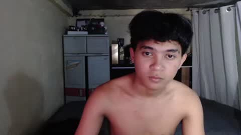 Snapshot of ur_asianversarap chatting on February 6, 5:49 pm asian versarap online show from February 6, 5:49 pm