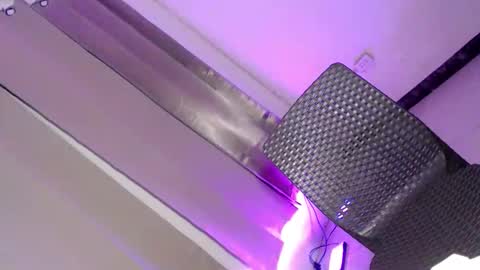 ur_caroline18 online show from October 4, 11:41 am