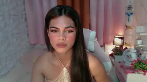 ur_dollxxx online show from October 5, 11:13 pm