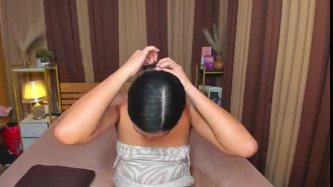 ur_girl_dwalker online show from April 30, 7:25 am