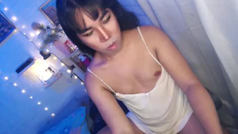 Snapshot of ur_hot_tommiexx chatting on December 30, 7:37 am jennie online show from December 30, 7:37 am