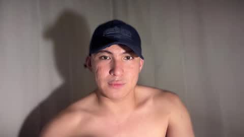 Ur jayqutee online show from November 17, 2:01 pm