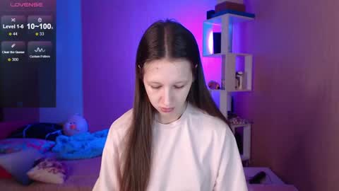 Snapshot of ur_kitty__ chatting on December 9, 12:08 pm Lera online show from December 9, 12:08 pm