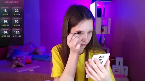 Snapshot of ur_kitty__ chatting on December 16, 1:43 pm Lera online show from December 16, 1:43 pm