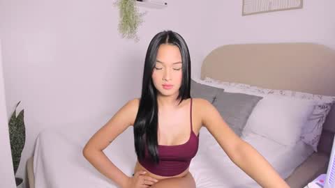 Veronica Lodge online show from February 5, 6:15 pm