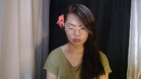 Snapshot of ur_perfectgirlmsa chatting on September 26, 1:26 pm Ms. A lets go pass or pvt show online show from September 26, 1:26 pm