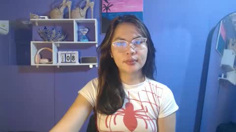 Snapshot of ur_perfectgirlmsa chatting on November 8, 12:00 am Ms. A lets go pass or pvt show online show from November 8, 12:00 am