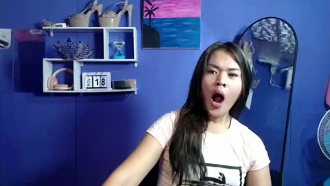 Snapshot of ur_perfectgirlmsa chatting on November 17, 6:46 pm Ms. A lets go pass or pvt show online show from November 17, 6:46 pm