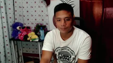 Snapshot of ur_pinoydave chatting on January 23, 9:18 am Dave online show from January 23, 9:18 am