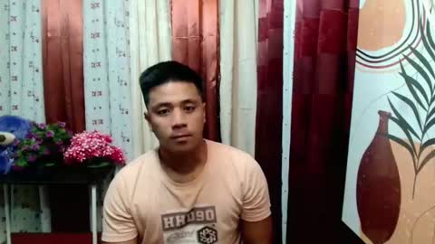 Snapshot of ur_pinoydave chatting on March 4, 12:18 am Dave online show from March 4, 12:18 am