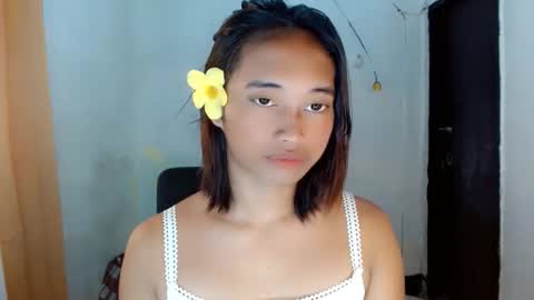 Ellie online show from April 6, 2:20 am