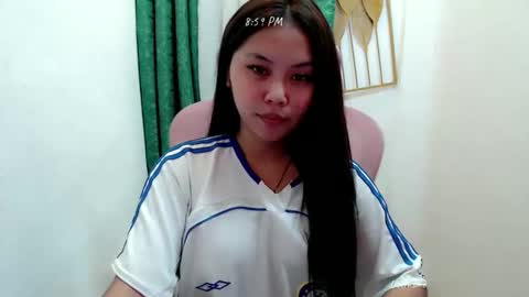 Snapshot of ur_small_girl chatting on November 14, 12:59 pm ur_small_girl online show from November 14, 12:59 pm