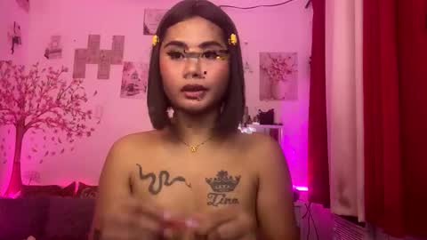 HelloIm  Girly online show from April 16, 3:18 am