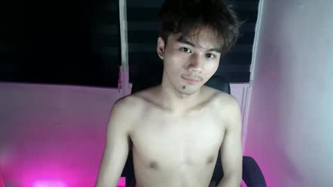 Snapshot of urasaintwink chatting on January 13, 7:31 pm Bran online show from January 13, 7:31 pm