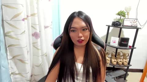 Snapshot of urasian_ivana_alawi chatting on February 11, 9:25 pm IVANA and ALEXIA online show from February 11, 9:25 pm