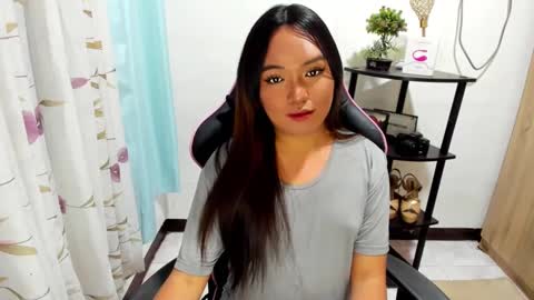 Snapshot of urasian_ivana_alawi chatting on February 22, 1:00 am IVANA and ALEXIA online show from February 22, 1:00 am