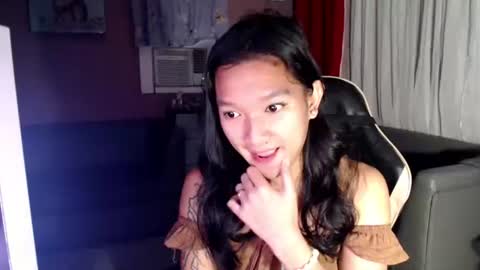 NEWRA  ALLISON online show from October 4, 6:39 pm