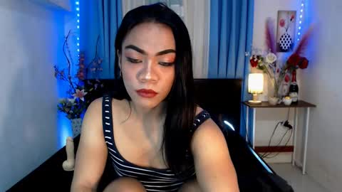 Snapshot of urasian_olivia1 chatting on January 10, 6:17 pm Olivia online show from January 10, 6:17 pm